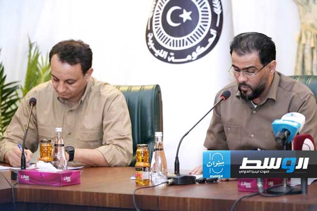 من اجتماع أسامة حماد وبلقاسم حفتر مع عمداء بلديات مدن الجنوب الليبي، 15 أبريل 2024. (حكومة حماد)