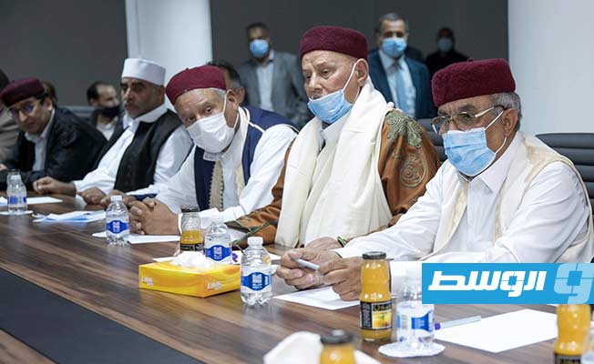 لقاء المنفي مع وفد من حكماء وأعيان المنطقة الشرقية، الأربعاء 29 سبتمبر 2021. (المجلس الرئاسي)