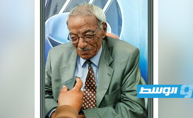 الأستاذ الدكتور الهادي بوقلمة