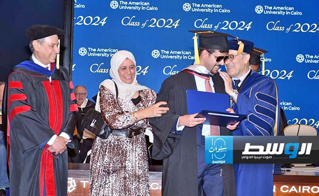 الكاتب الليبي عبدالكافي المغربي على الماجستير في الأدب الإنجليزي، من الجامعة الأميركية بالقاهرة بتقدير امتياز مع مرتبة الشرف.