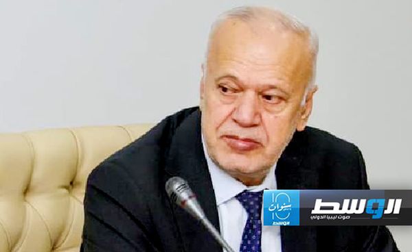 أحد الحاضرين في لقاء الحويج مع وفد مجلس الأعمال التركي العالمي في بنغازي، الأربعاء 6 نوفمبر 2024. (وزارة الخارجية بالحكومة المكلفة من مجلس النواب)