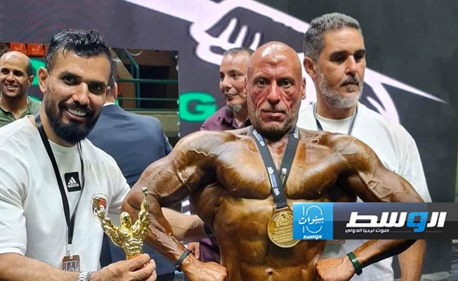 تتويج المنتخب الوطني الليبي لبناء الأجسام. (فيسبوك)