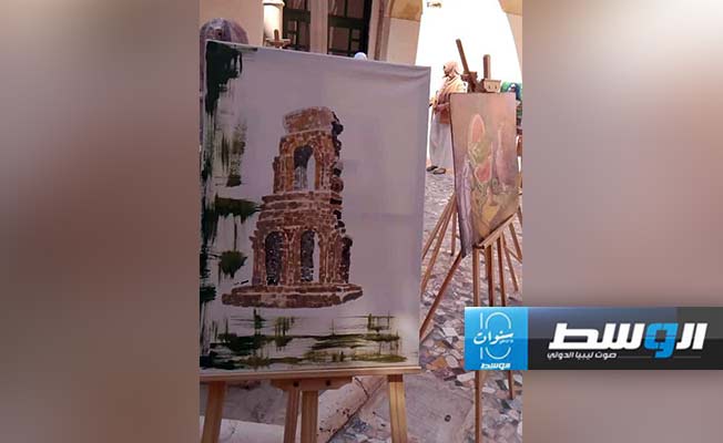 معرض تشكيلي في قلعة السرايا الحمراء في مدينة طرابلس (فيسبوك)