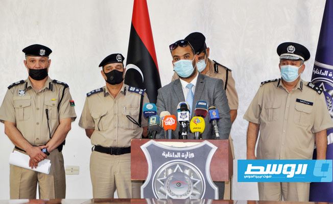 مؤتمر صحفي لوزارة الداخلية بحكومة الوفاق لتوضيح إجراءات استئناف الرحلات مع تونس، 12 نوفمبر 2020. (صفحة الوزارة على فيسبوك)