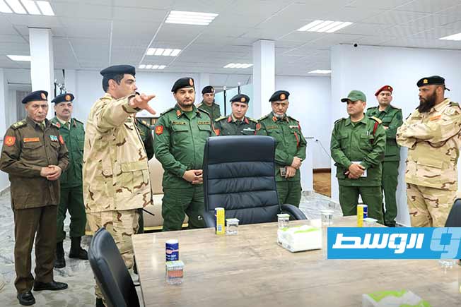 صدام حفتر يتفقد مقرات غرف العمليات العسكرية في المنطقة الجنوبية، الإثنين 31 مارس 2025. (شعبة الإعلام الحربي)