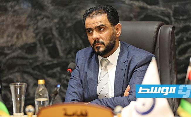 من اجتماع أسامة حماد مع عدد من رئيس المجلس التسييري لبلدية بنغازي وعدد من المسؤولين، 30 مايو 2023. (بلدية بنغازي)