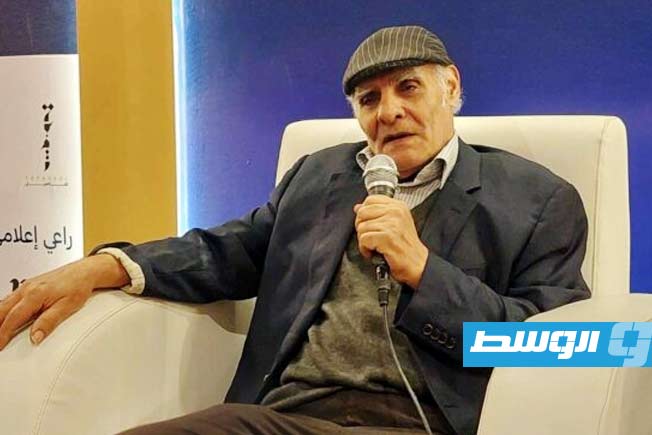 الكاتب والناقد الليبي رمضان سليم. (أرشيفية: بلد الطيوب)