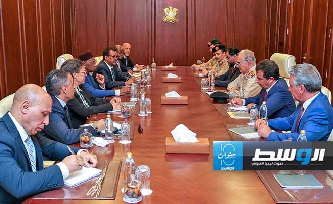لقاء حفتر مع باتيلي وخوري، الأحد 5 مايو 2024. (القيادة العامة)
