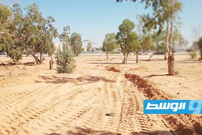الاستعداد لانطلاق بطولة ليبيا للموتوكروس للدراجات النارية بغابة طريق المطار في العاصمة طرابلس. (تصوير - محمد قجام)
