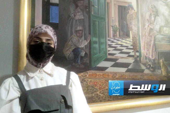 معرض يحتفي بالألوان ويوثق ذاكرة ألعابنا الشعبية. (بوابة الوسط)