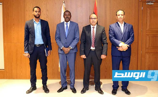 قبل يوم من حل حكومتها.. اتفاق مع السودان لإنشاء منطقتين حرتين في بنغازي والكفرة