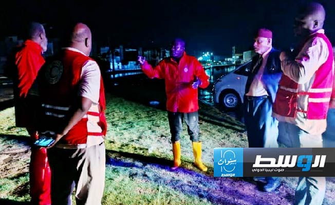 الهلال الأحمر في سبها يحاول إسعاف المصابين نتيجة الأمطار، 15 سبتمبر 2024 (جمعية الهلال الأحمر - سبها)