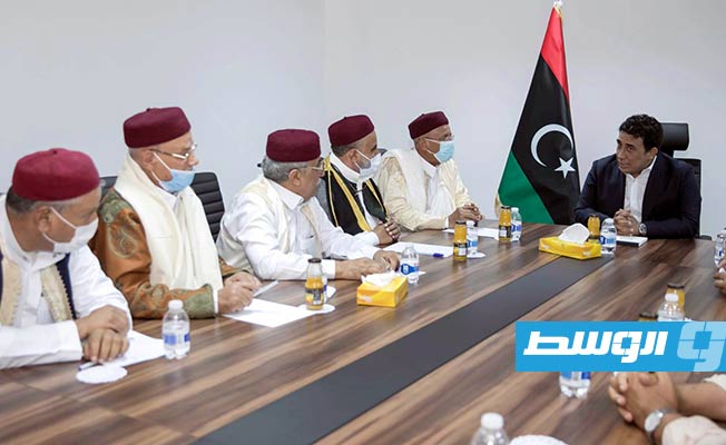 لقاء المنفي مع وفد من حكماء وأعيان المنطقة الشرقية، الأربعاء 29 سبتمبر 2021. (المجلس الرئاسي)
