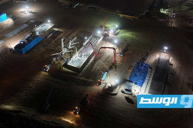 من أعمال صب خرسانة التوربينة الثالثة بمحطة جنوب طرابلس، 26 مارس 2025. (شركة الكهرباء)