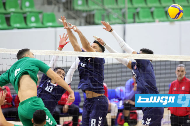 مباراة الاتحاد المصراتي والأهلي بنغازي بالجولة الثانية من نهائيات ليبيا للكرة الطائرة الجمعة 6 فبراير 2026 (تصوير – محمود دردور – الوسط)